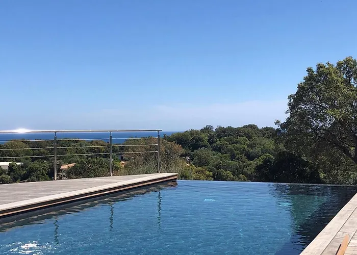 Вилла Rostalana *