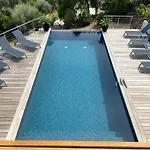 Vila Rostalana Pinarellu